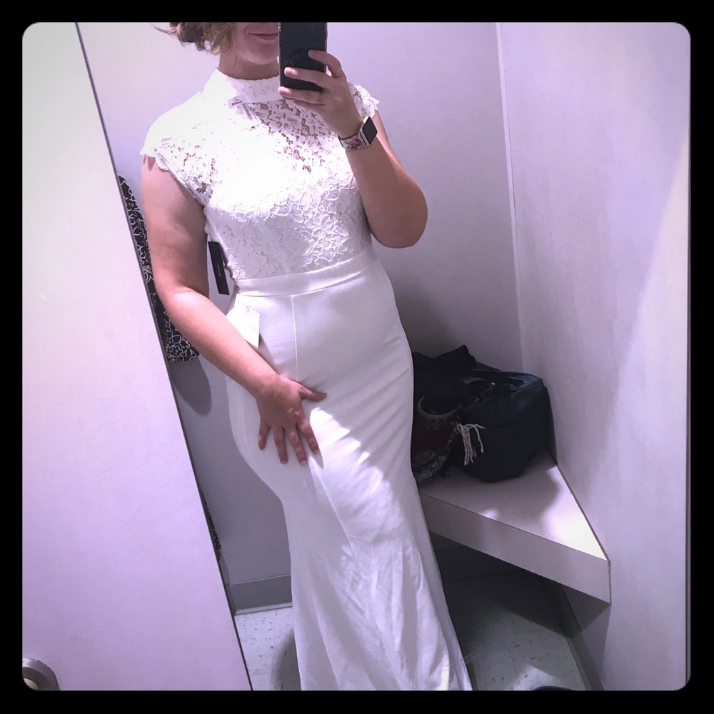 Lulu’s White Gown